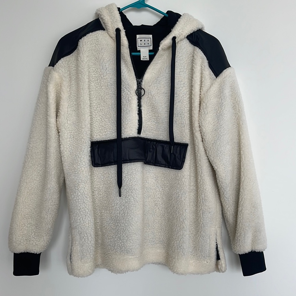 Wesley Teddy Pullover - image 1